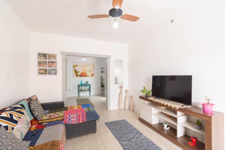 Casa à venda com 242m², 4 quartos e 3 vagas