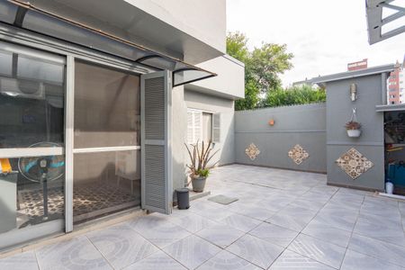 Casa à venda com 242m², 4 quartos e 3 vagas