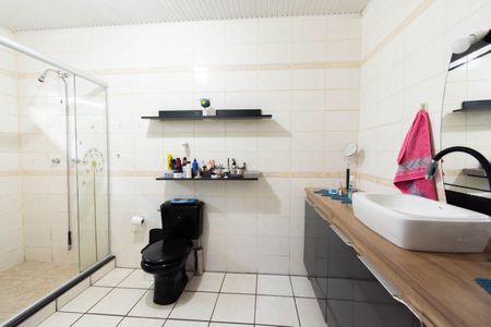 Casa à venda com 242m², 4 quartos e 3 vagas