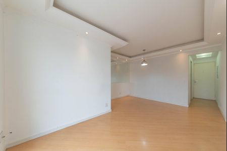 Sala de apartamento para alugar com 3 quartos, 70m² em Jardim Santo Amaro, São Paulo