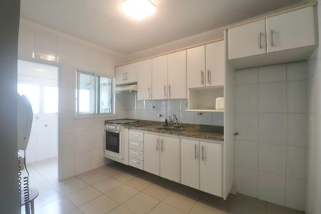 Apartamento para alugar com 114m², 3 quartos e 2 vagas Apartamento para alugar com 114m², 3 quartos e 2 vagasCozinha