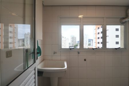 Apartamento para alugar com 114m², 3 quartos e 2 vagas Apartamento para alugar com 114m², 3 quartos e 2 vagasÁrea de Serviço