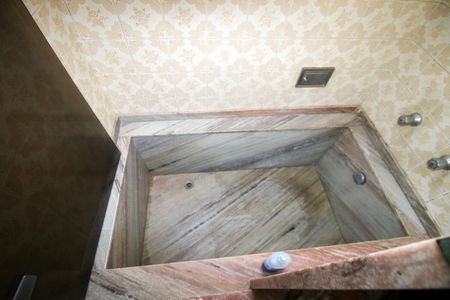 Casa à venda com 240m², 4 quartos e 3 vagasBanheiro da Suíte 1