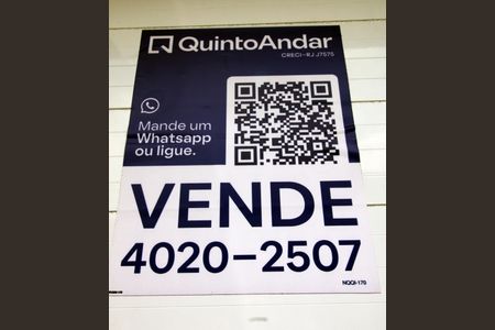 Casa à venda com 240m², 4 quartos e 3 vagasCódigo