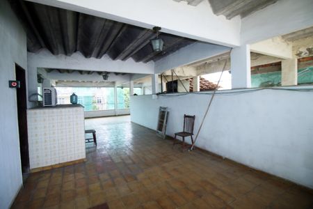 Casa à venda com 240m², 4 quartos e 3 vagasTerraço