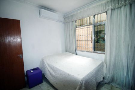 Casa à venda com 240m², 4 quartos e 3 vagasQuarto 1 - Suíte