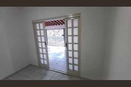 Casa à venda com 2 quartos, 108m² em Parque Residencial Jundiaí, Jundiaí