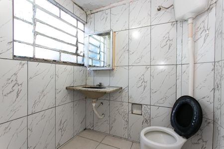 Casa para alugar com 64m², 2 quartos e sem vaga Casa para alugar com 64m², 2 quartos e sem vagaBanheiro