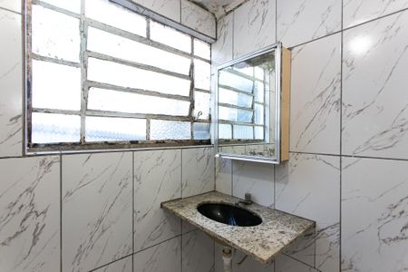 Casa para alugar com 64m², 2 quartos e sem vaga Casa para alugar com 64m², 2 quartos e sem vagaBanheiro