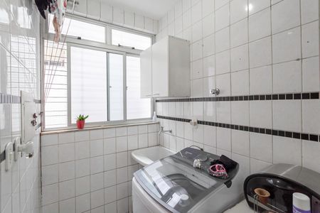 Apartamento à venda com 179m², 3 quartos e 2 vagas Apartamento à venda com 179m², 3 quartos e 2 vagasÁrea de serviço