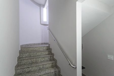 Apartamento à venda com 179m², 3 quartos e 2 vagas Apartamento à venda com 179m², 3 quartos e 2 vagasEntrada