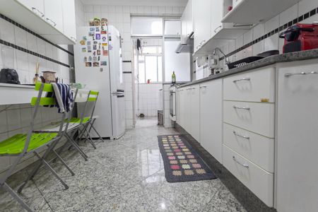 Apartamento à venda com 179m², 3 quartos e 2 vagas Apartamento à venda com 179m², 3 quartos e 2 vagasCozinha