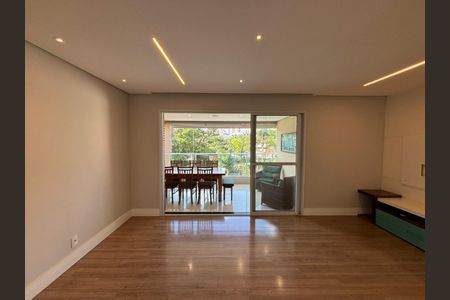Apartamento à venda com 3 quartos, 107m² em Vila Lucia Elvira, São Paulo