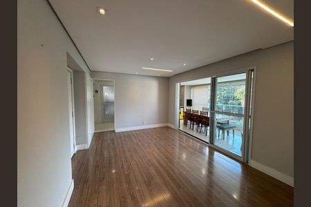 Apartamento à venda com 3 quartos, 107m² em Vila Lucia Elvira, São Paulo
