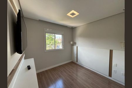 Apartamento à venda com 3 quartos, 107m² em Vila Lucia Elvira, São Paulo