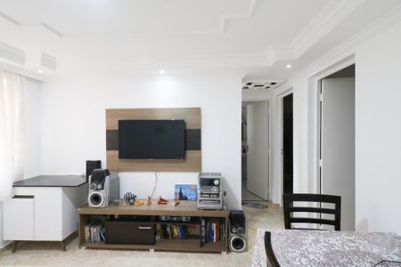 Apartamento à venda com 55m², 2 quartos e 1 vaga Apartamento à venda com 55m², 2 quartos e 1 vagaSala