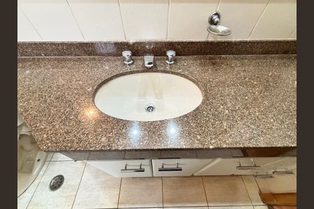 Apartamento para alugar com 45m², 1 quarto e 1 vaga Apartamento para alugar com 45m², 1 quarto e 1 vagaBanheiro