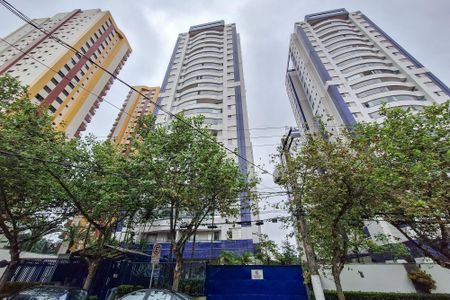 Apartamento para alugar com 86m², 2 quartos e 2 vagasFachada