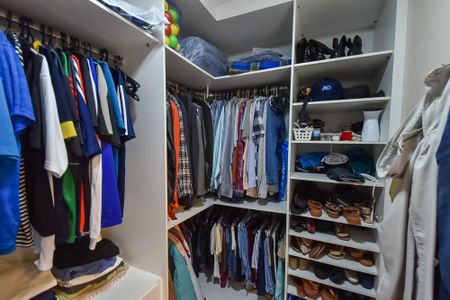 Apartamento para alugar com 86m², 2 quartos e 2 vagasCloset da suíte
