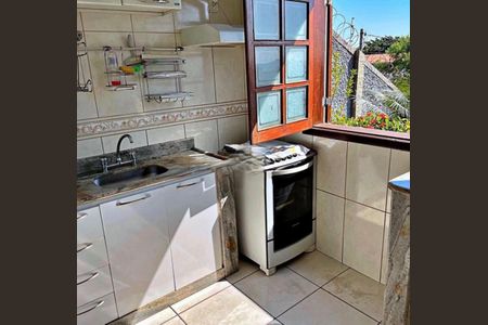 Casa para alugar com 4 quartos, 263m² em Trevo, Belo Horizonte