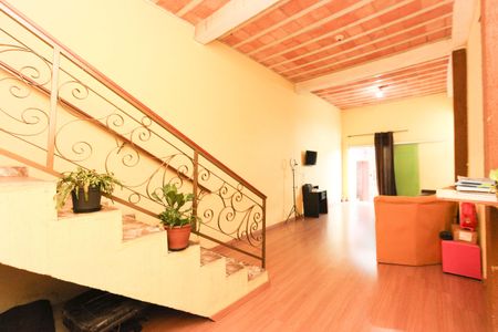 Casa à venda com 5 quartos, 180m² em Milionários, Belo Horizonte