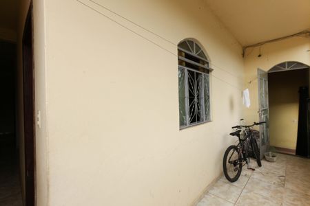 Casa à venda com 270m², 5 quartos e 1 vaga