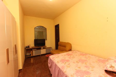 Casa à venda com 270m², 5 quartos e 1 vaga