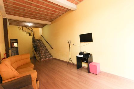 Casa à venda com 270m², 5 quartos e 1 vaga