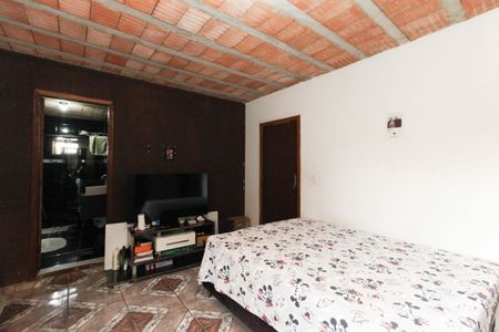 Casa à venda com 270m², 5 quartos e 1 vaga