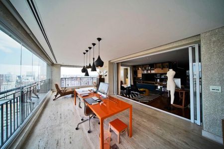 Apartamento à venda com 690m², 2 quartos e 7 vagas
