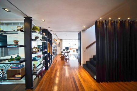 Apartamento à venda com 690m², 2 quartos e 7 vagas