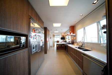 Apartamento à venda com 690m², 2 quartos e 7 vagas