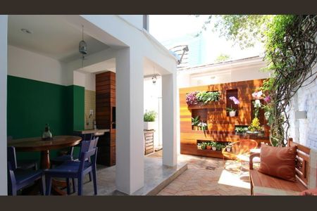 Apartamento à venda com 150m², 2 quartos e 1 vaga