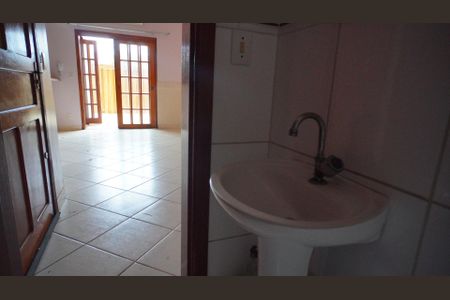 Casa de condomínio à venda com 131m², 3 quartos e 1 vaga Casa de condomínio à venda com 131m², 3 quartos e 1 vagaBanheiro 3