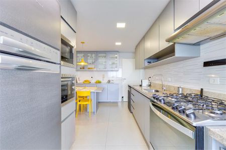 Apartamento à venda com 176m², 4 quartos e 2 vagas