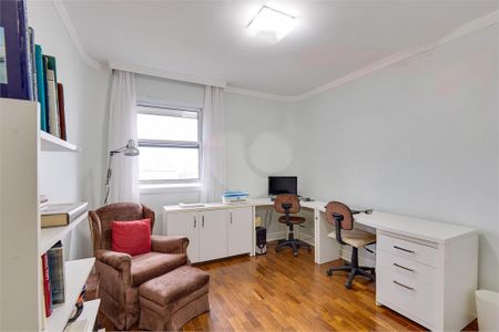 Apartamento à venda com 176m², 4 quartos e 2 vagas