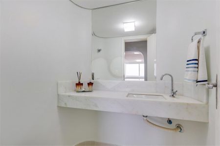 Apartamento à venda com 176m², 4 quartos e 2 vagas