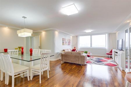 Apartamento à venda com 176m², 4 quartos e 2 vagas