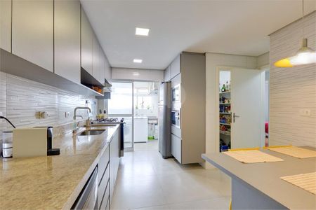 Apartamento à venda com 176m², 4 quartos e 2 vagas