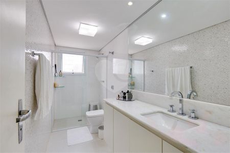 Apartamento à venda com 176m², 4 quartos e 2 vagas