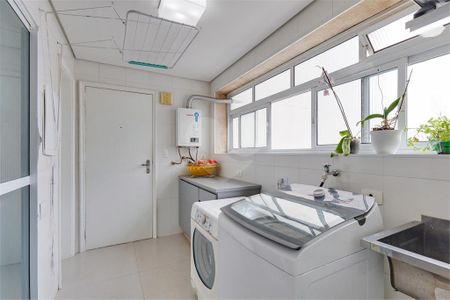 Apartamento à venda com 176m², 4 quartos e 2 vagas