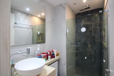 Apartamento à venda com 60m², 2 quartos e 1 vagaBanheiro 