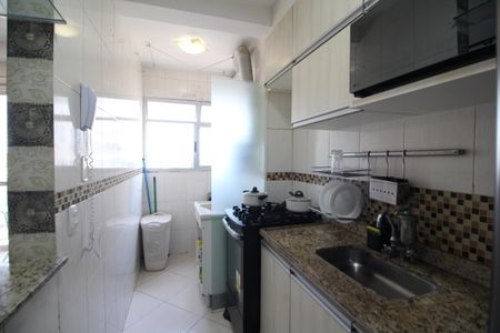 Apartamento à venda com 60m², 2 quartos e 1 vagaCozinha