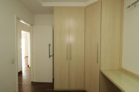 Apartamento para alugar com 142m², 3 quartos e 2 vagasQuarto 