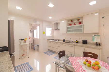 Apartamento para alugar com 142m², 3 quartos e 2 vagasCozinha