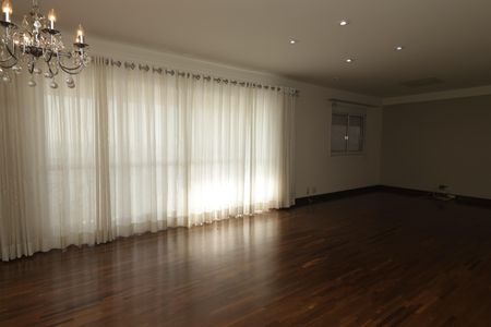 Apartamento para alugar com 142m², 3 quartos e 2 vagasSala