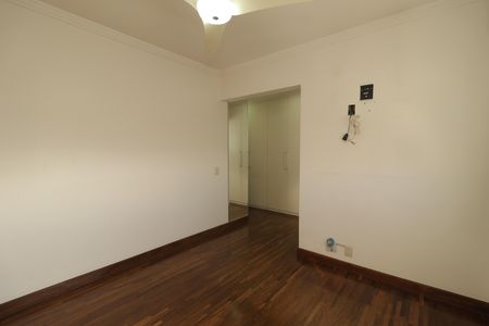Apartamento para alugar com 142m², 3 quartos e 2 vagasSuíte 2