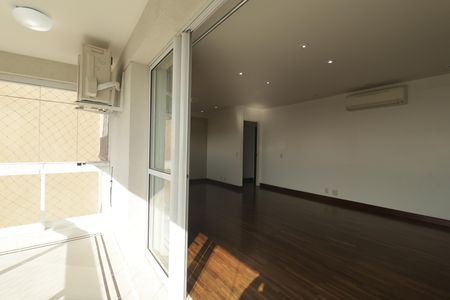 Apartamento para alugar com 142m², 3 quartos e 2 vagasVaranda da Sala