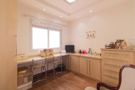 Apartamento para alugar com 142m², 3 quartos e 2 vagasQuarto