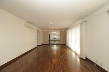 Apartamento para alugar com 142m², 3 quartos e 2 vagasSala